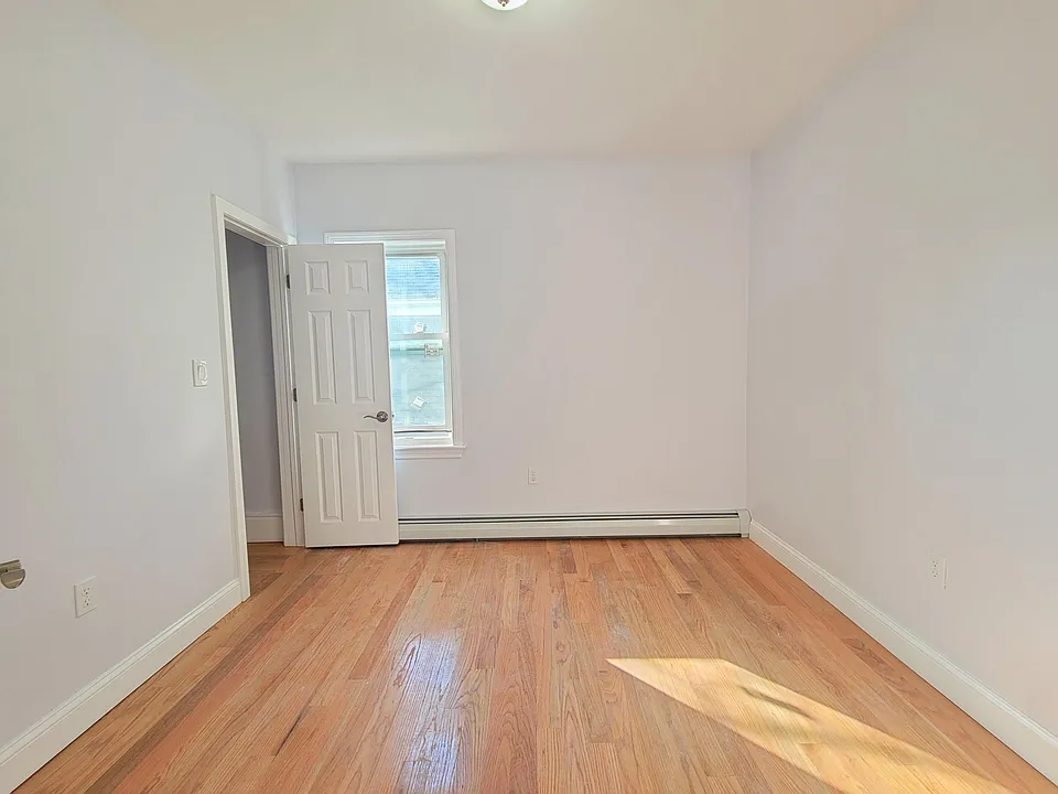 138 Faxon Rd #1