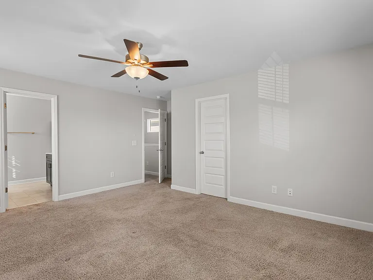1067 Emery Bay Cir — Photo 25