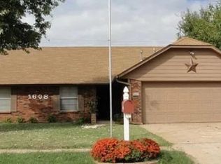 1608 Oakcliff Rd, Norman, OK 73071