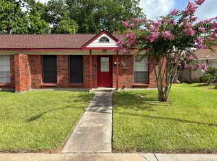 56 Fern Ct #1, Lake Jackson, TX 77566