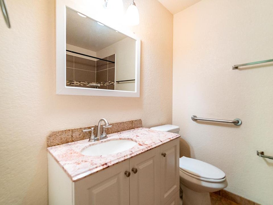 44 River Blf Castroville, TX Zillow