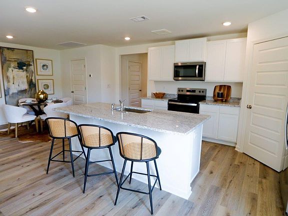 7th image of this home