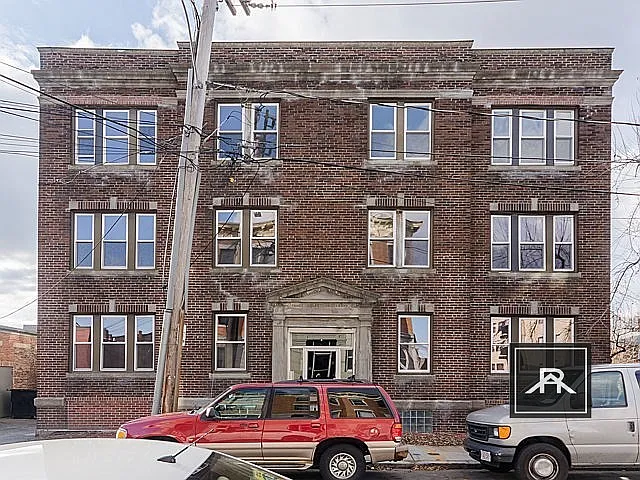 4 Leicester St #4 — Photo 12