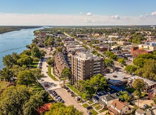 20 Chestnut St #404 & 403, Wyandotte, MI 48192