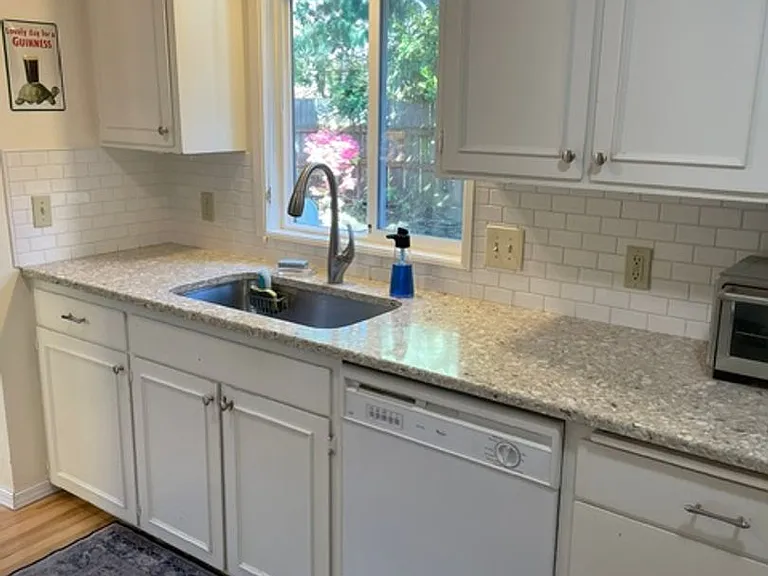 1215 Alfaretta Dr — Photo 5