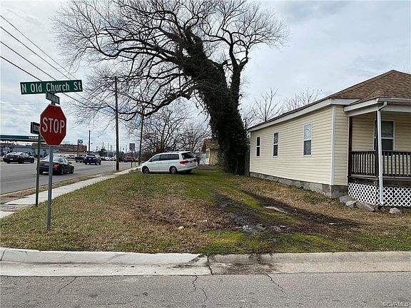 4th image of 8 N Old Church St
