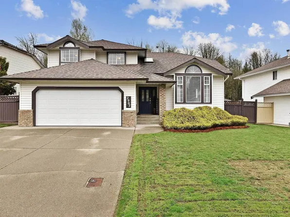 2907 Crossley Dr, Abbotsford, BC V2T 5H1