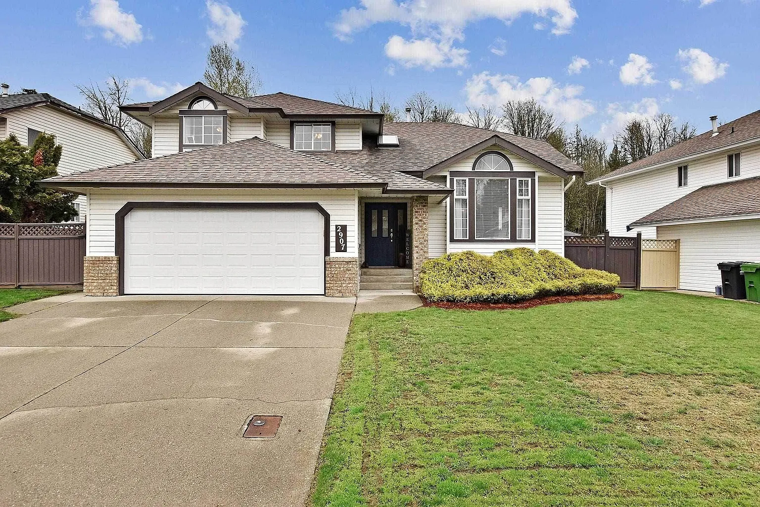 2907 Crossley Dr photo 1