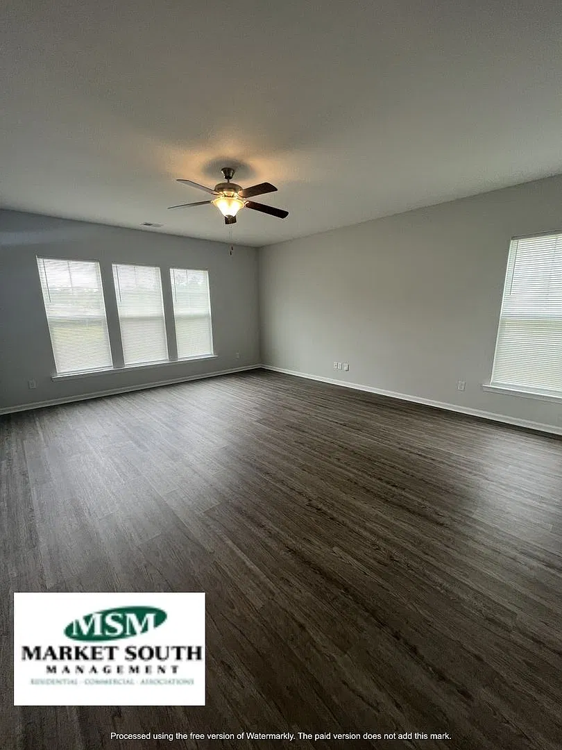 **Rent Special- $500.00 Off 1st Month's Rent With Approved Application By 09/30/24** — Photo 4