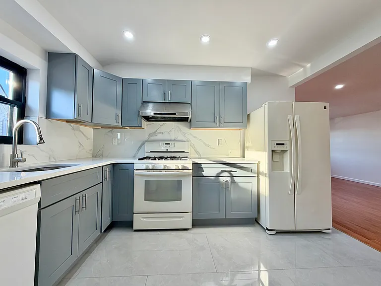 216 Monahan Ave #2 — Photo 10