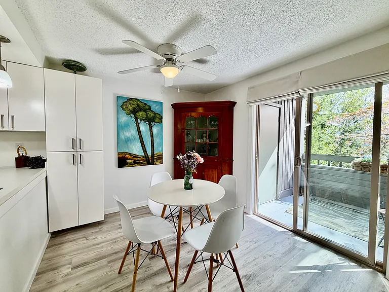 44 Eagle Crest Dr #9 — Photo 11