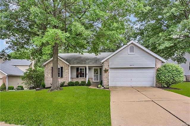 1st image of 16415 Pavillion Hill Ct