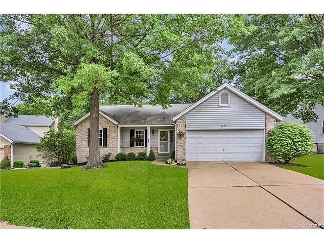 16415 Pavillion Hill Ct photo 1