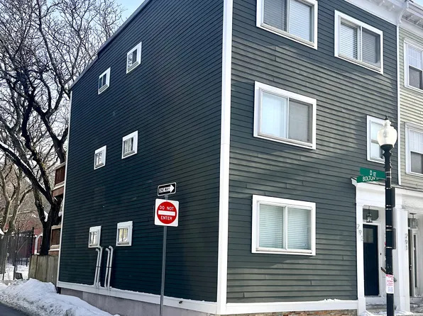 293 D St #1, South Boston, MA 02127