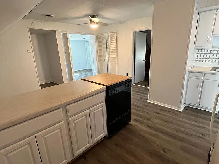 1111 Circle Ave #2 — Photo 11