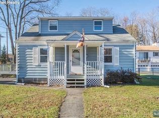 6 Mullen Ave, Wanaque, NJ 07465