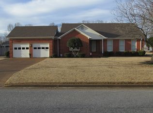 110 Kristi Ln, Bolivar, TN 38008