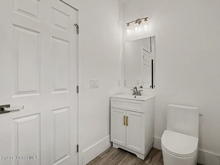 15 Travis St #101 — Photo 14
