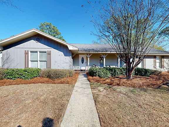 2nd image of 1125 Appian Way