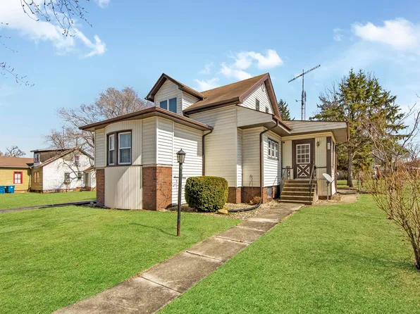619 Lincoln St, Minonk, IL 61760