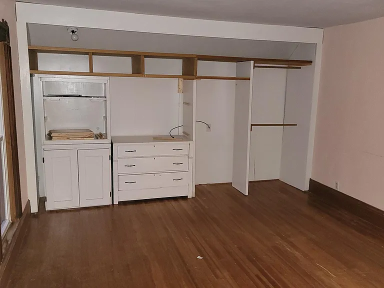 8048 Cazenovia Rd — Photo 8