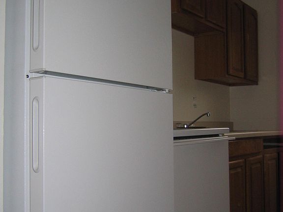 5th image of 32 N 12th St APT 4