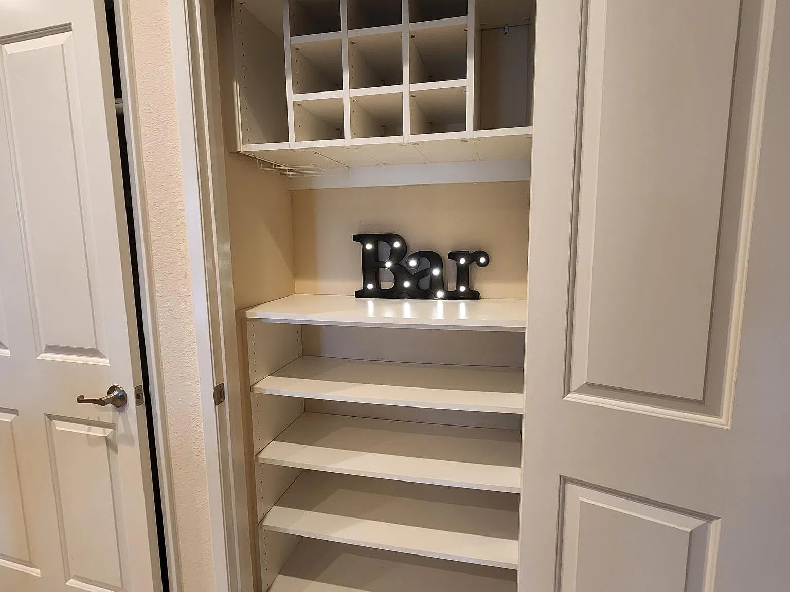 2 bed, 1200 sqft, $3,600 — Photo 3