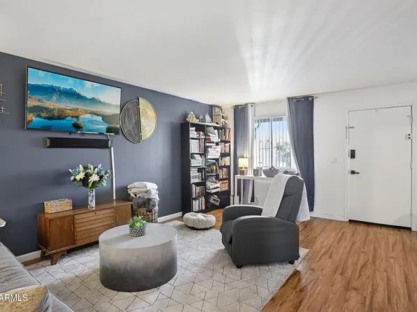 1702 W TUCKEY Lane #211, Phoenix, AZ 85015