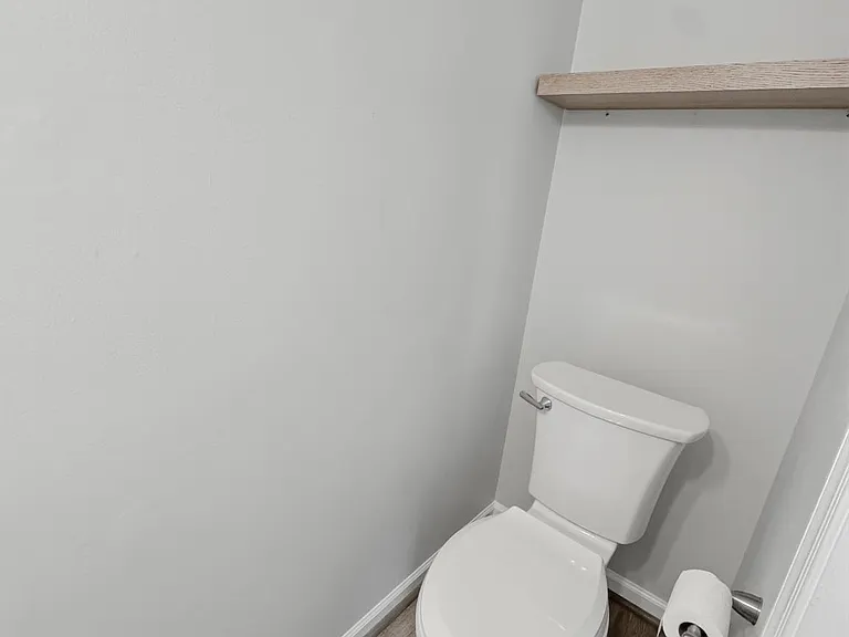 1107 Oak View Dr — Photo 5