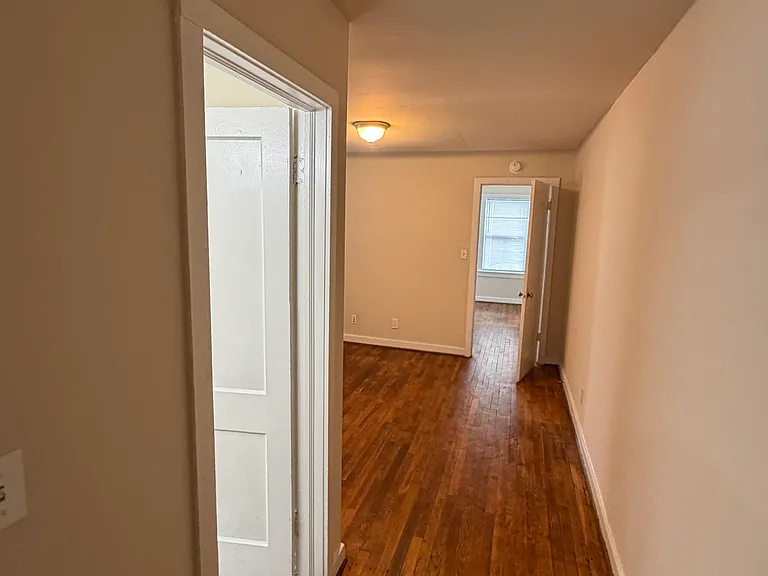 1108 Halifax St — Photo 14