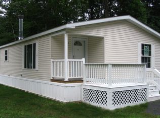 17 Evergreen Dr, Gorham, ME 04038