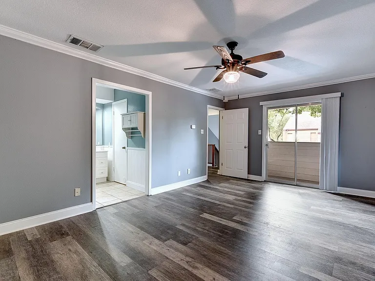 31 Marina Cir — Photo 19