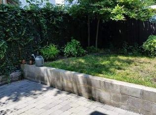 523 12th St SE APT B, Washington, DC 20003