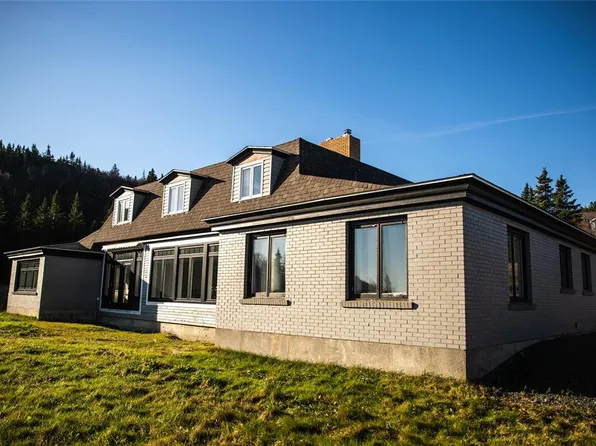 15 Starigan Hill Road, St. Anthony, NL A0K4S0