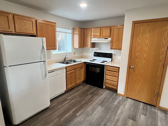 4th image of 412 S Park St #4