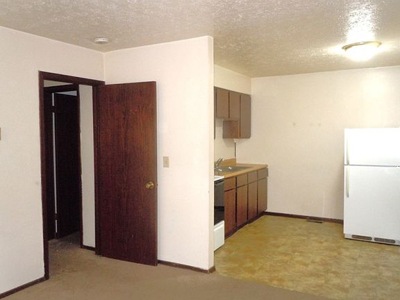 3rd image of 840 Patty Dr #A