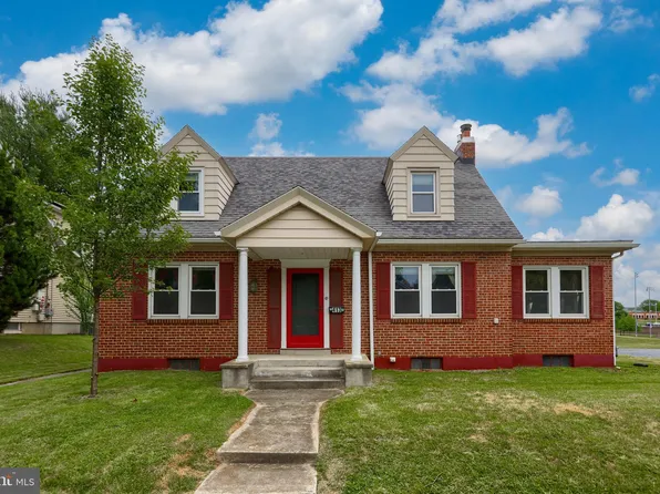 413 Cocoa Ave, Hershey, PA 17033