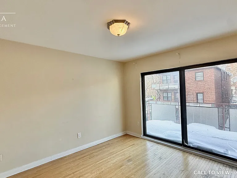 232 Lawrence Ave W #3 — Photo 6