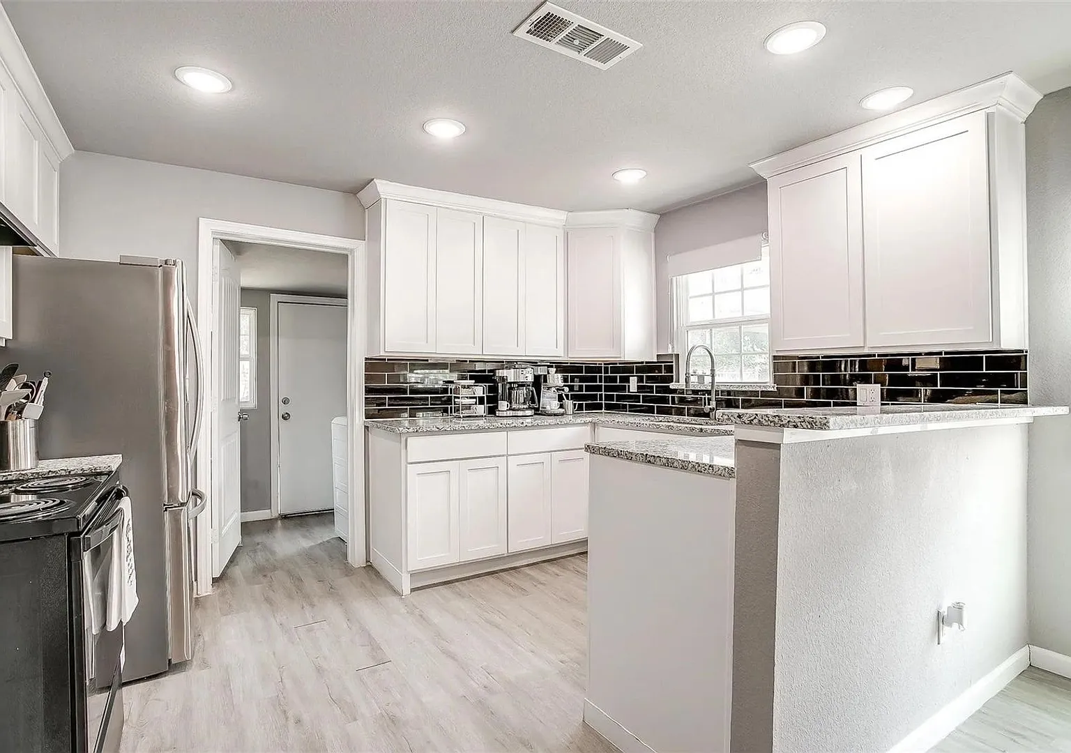 Charming, remodeled 2BR House in Fort Worth — Photo 4