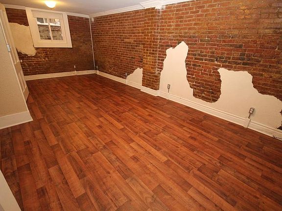 4th image of 1135 N Emerson St APT 1