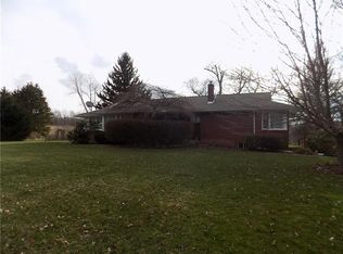 2917 Sandy Lake Grove City Rd, Stoneboro, PA 16153