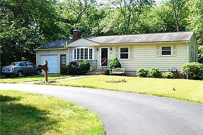 2nd image of 120 Kent Dr