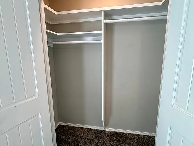2120 Garner Ln — Photo 33