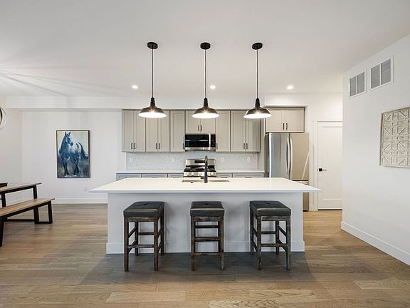 5th image of 4660 W 9th Ave