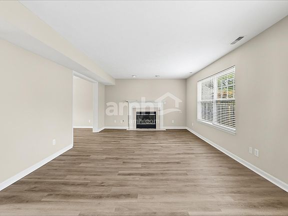 5th image of 10392 Cedar Dr