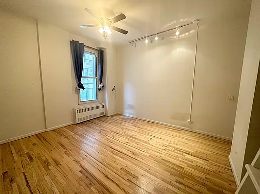 Rented by Oxford Property Group | media 13