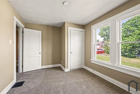 1117 Superior Ave — Photo 17