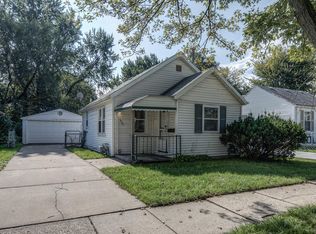 20340 E Eight Mile Rd, Harper Woods, MI 48225
