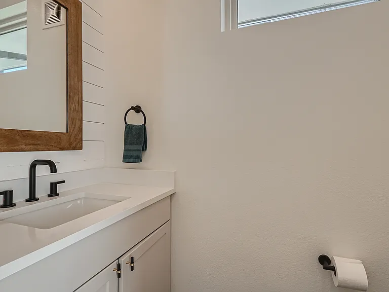 1312 Knox Ct — Photo 11