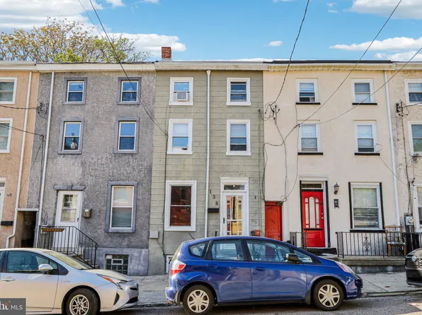 138 Grape St, Philadelphia, PA 19127